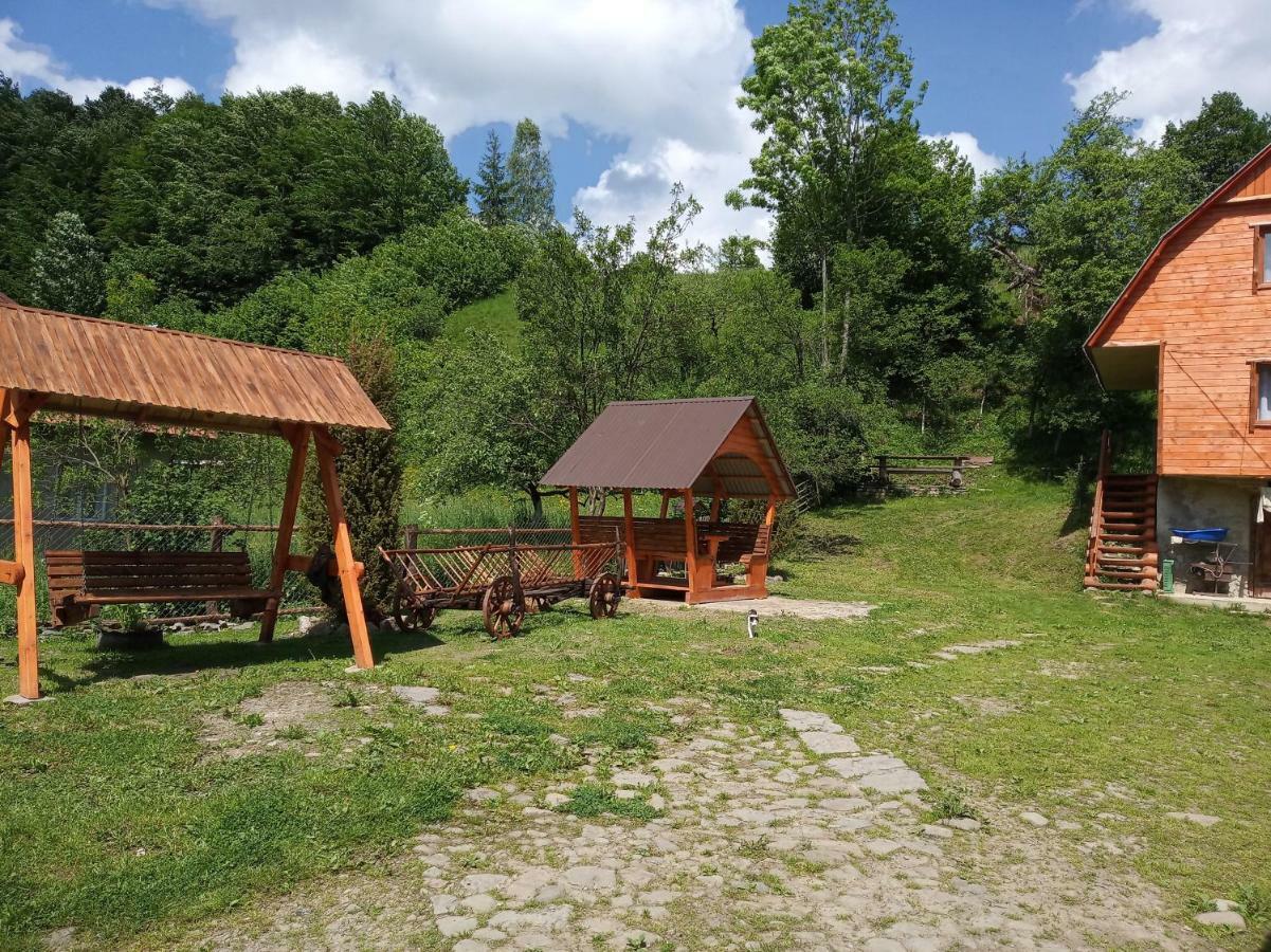 Верховинський Котедж Bukovets Zewnętrze zdjęcie